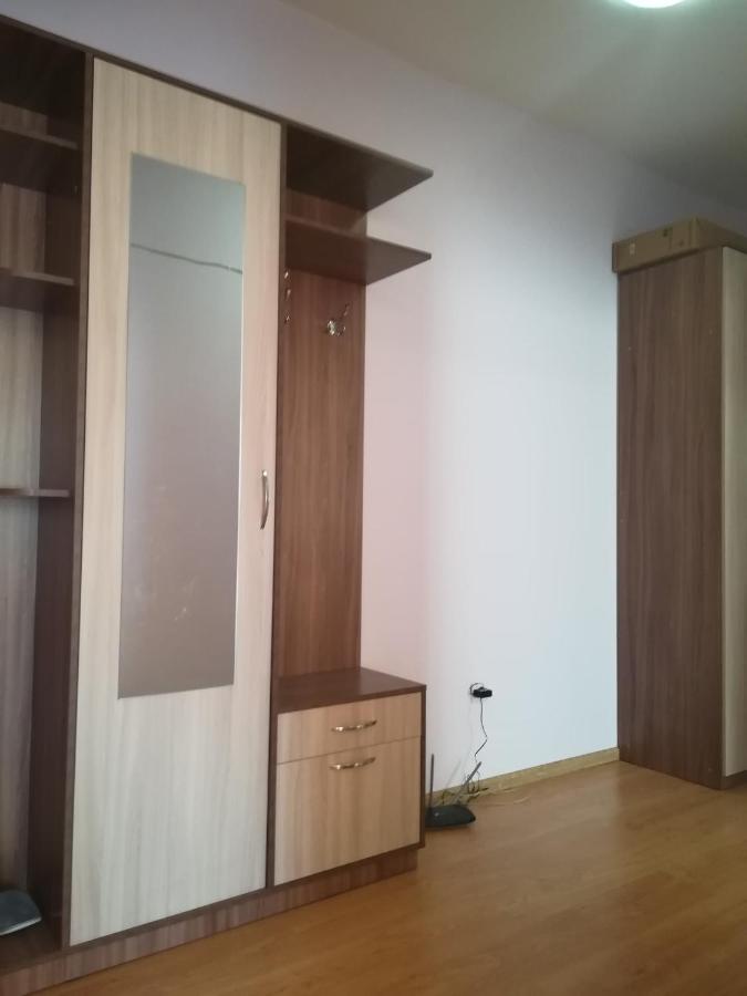 Иркутск: Апартаменты на Байкальской 236В/1/