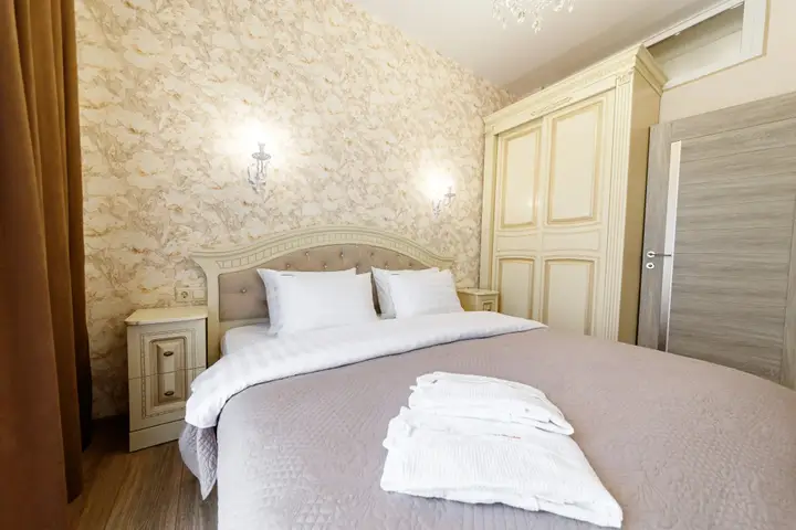 Сириус: Апартаменты Red Apartments Арт Лайт Франческо
