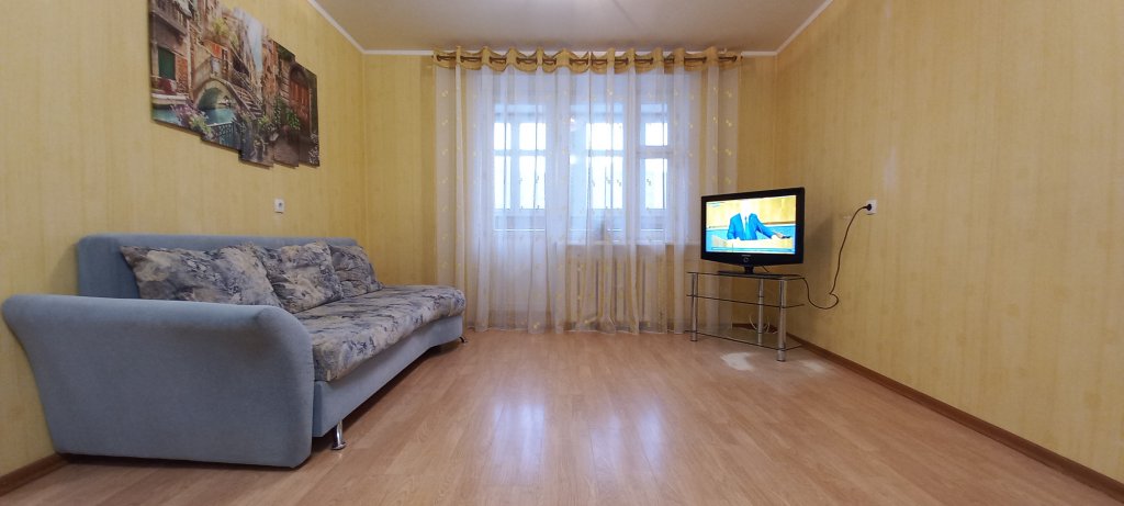 Нижний Новгород: Апартаменты на Родионова 193