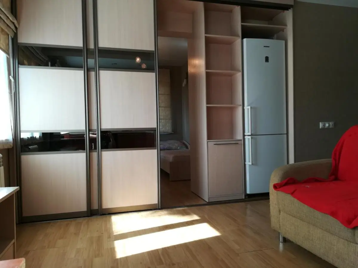 Иркутск: Apartament on Stanjslavskogo 7