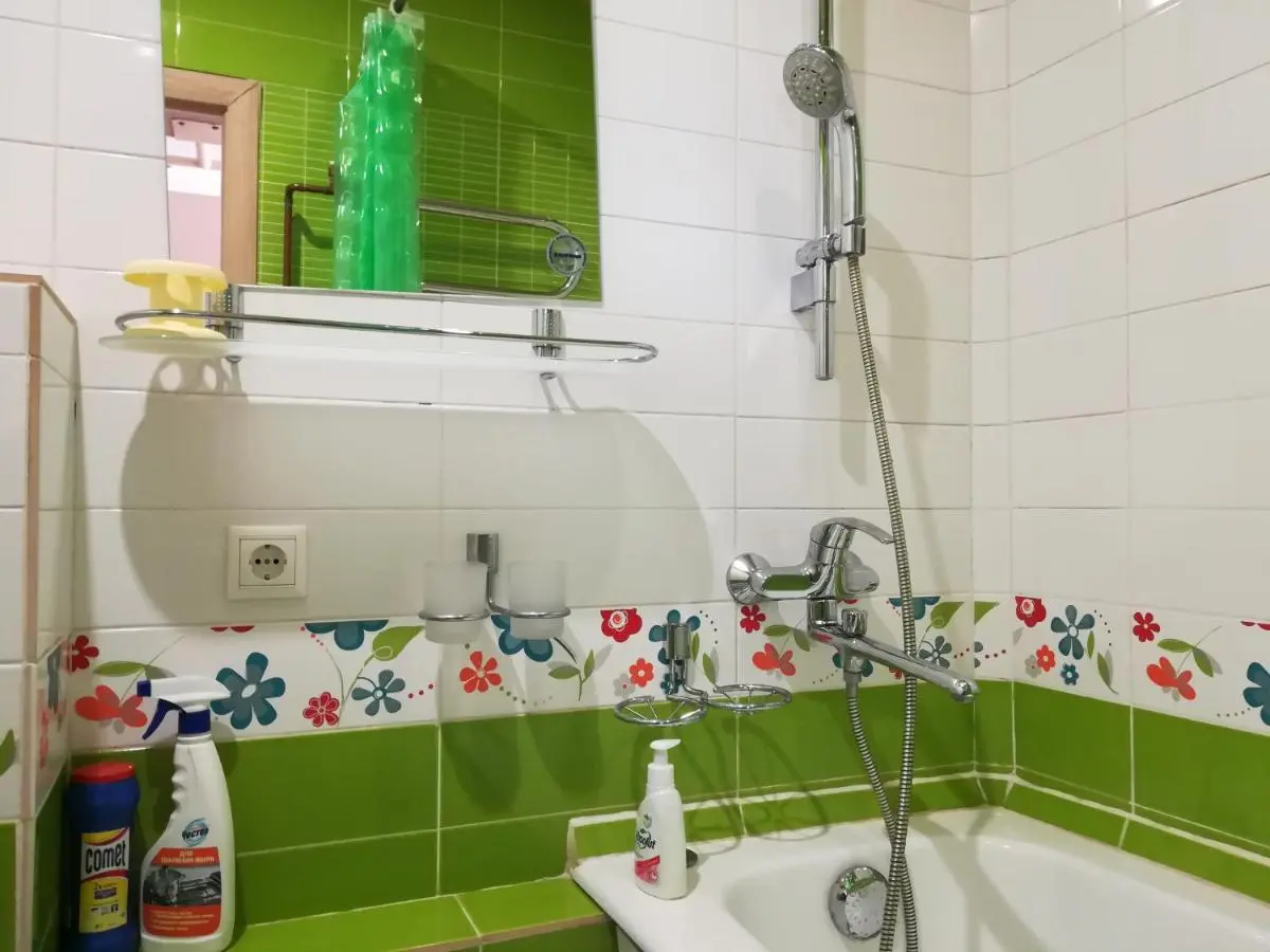 Иркутск: Apartament on Stanjslavskogo 7