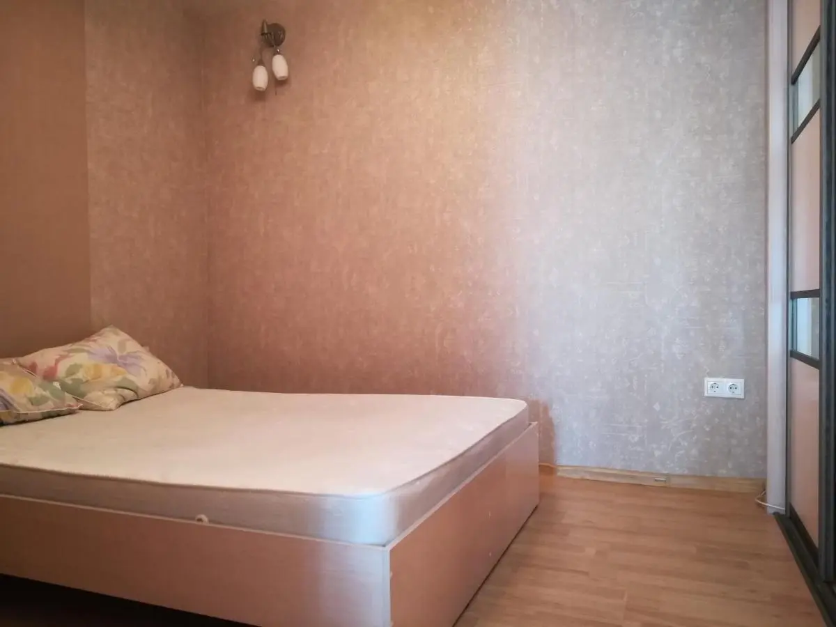 Иркутск: Apartament on Stanjslavskogo 7