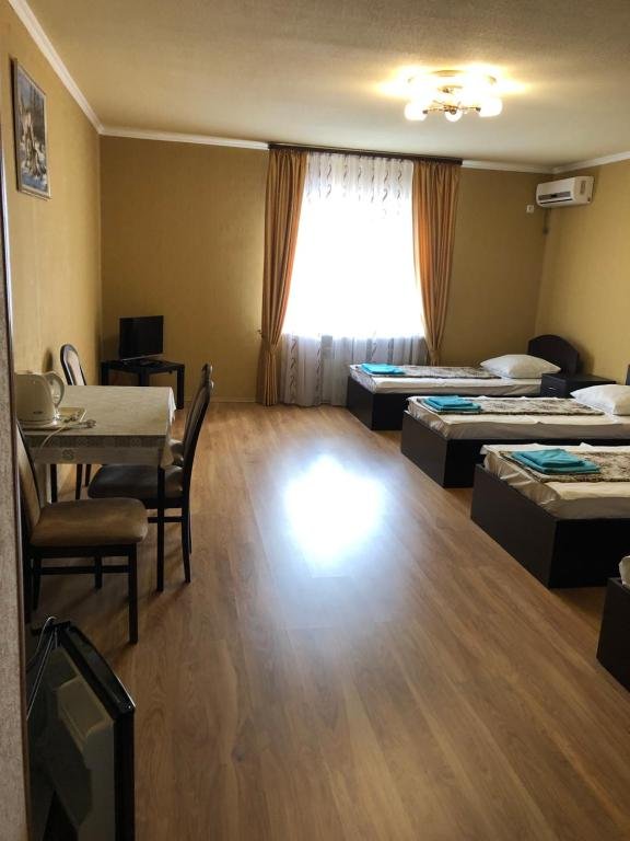 Аксай: Aruch