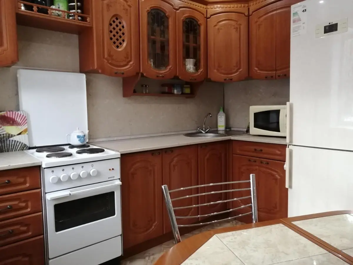 Иркутск: Apartament on Baikalskaya 102