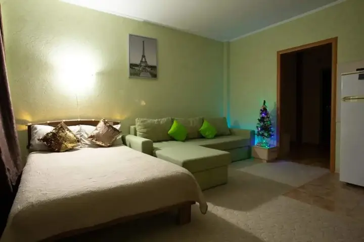 Тюмень: AmegaRoom Apartments, Tyumen, 50th VLKSM 15k1