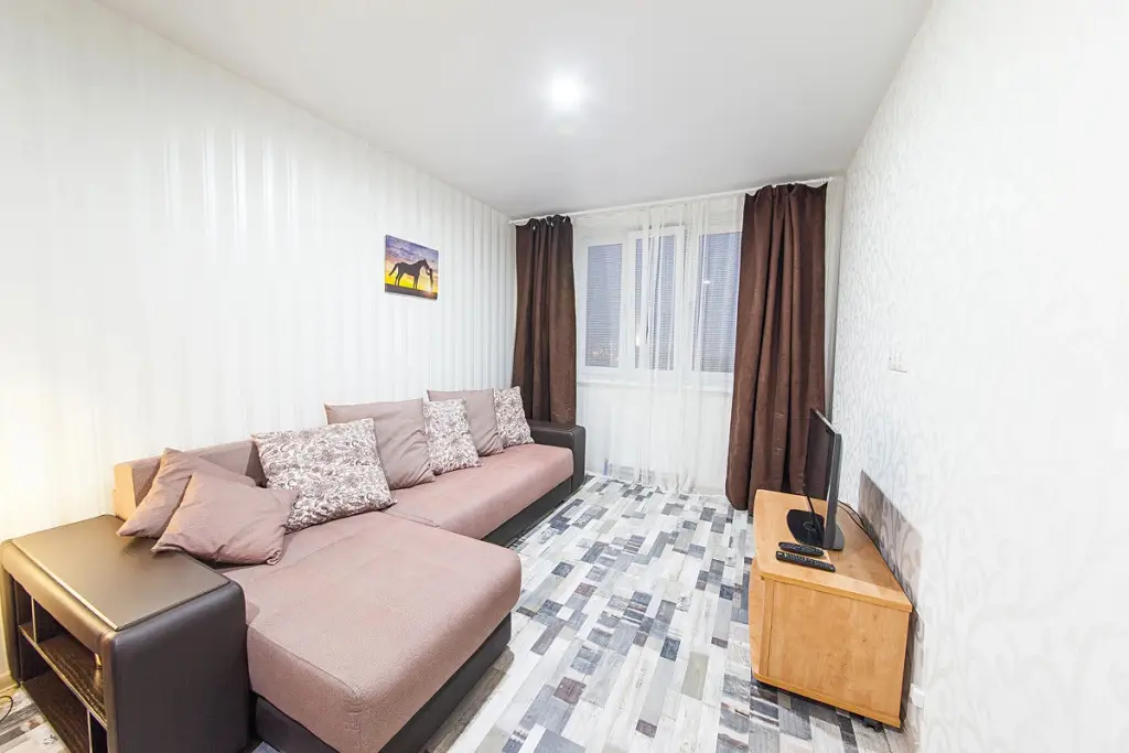 Краснодар: Ryadom S Karasunskim Ozerom Apartments