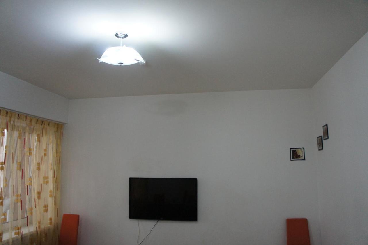 Иркутск: Apartment on Dalnevostochnaya 106