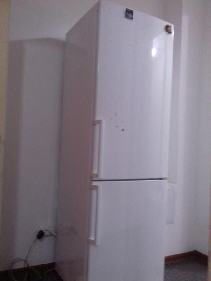 Иркутск: Apartment on Dalnevostochnaya 106