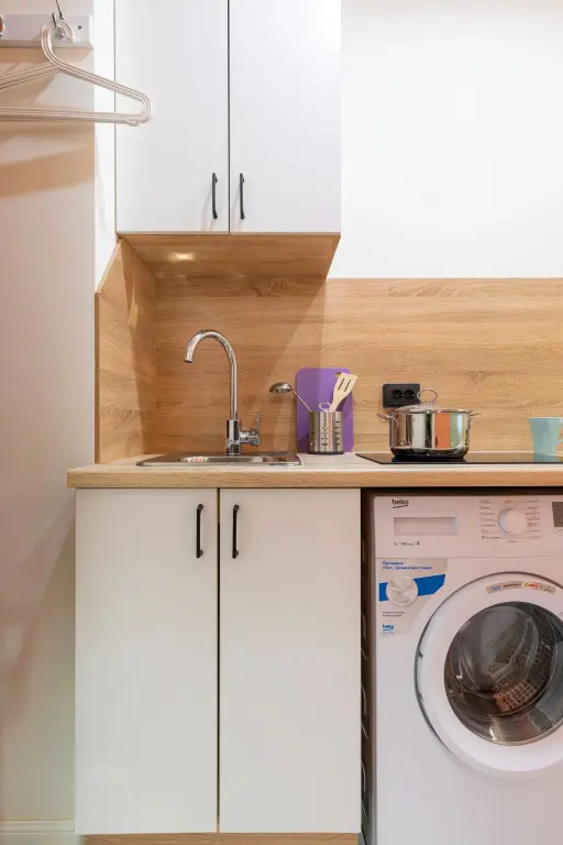 Санкт-Петербург: Na Sredneokhtinskom prospekte  Apartments