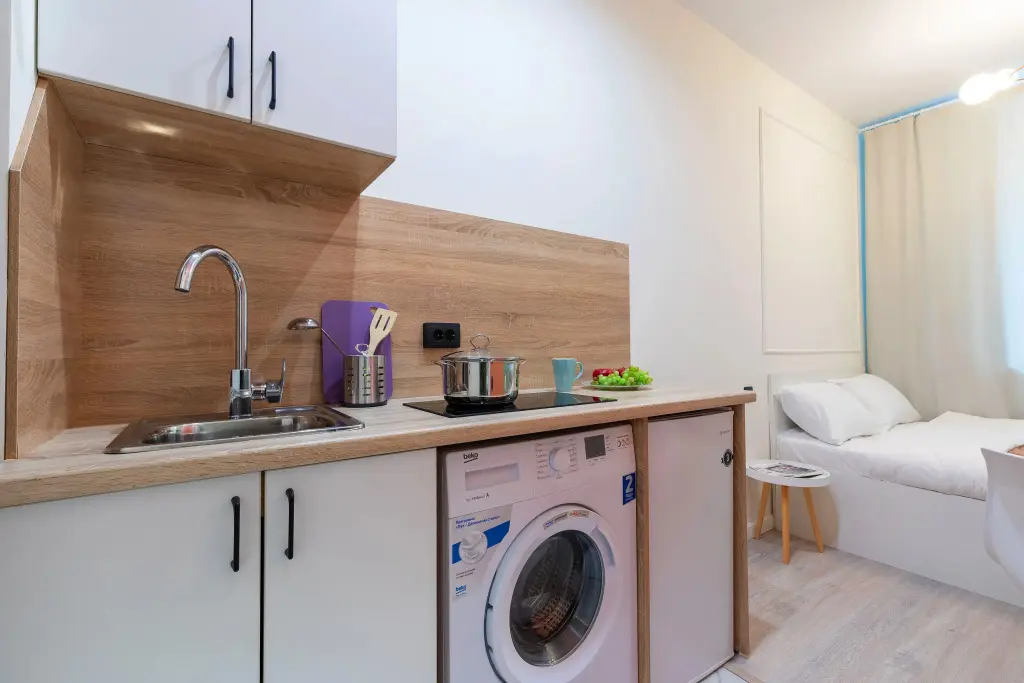Санкт-Петербург: Na Sredneokhtinskom prospekte  Apartments
