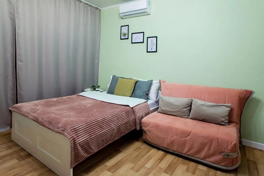 Краснодар: Studiya Na Snesareva 10 Apartments