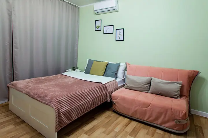 Краснодар: Studiya Na Snesareva 10 Apartments