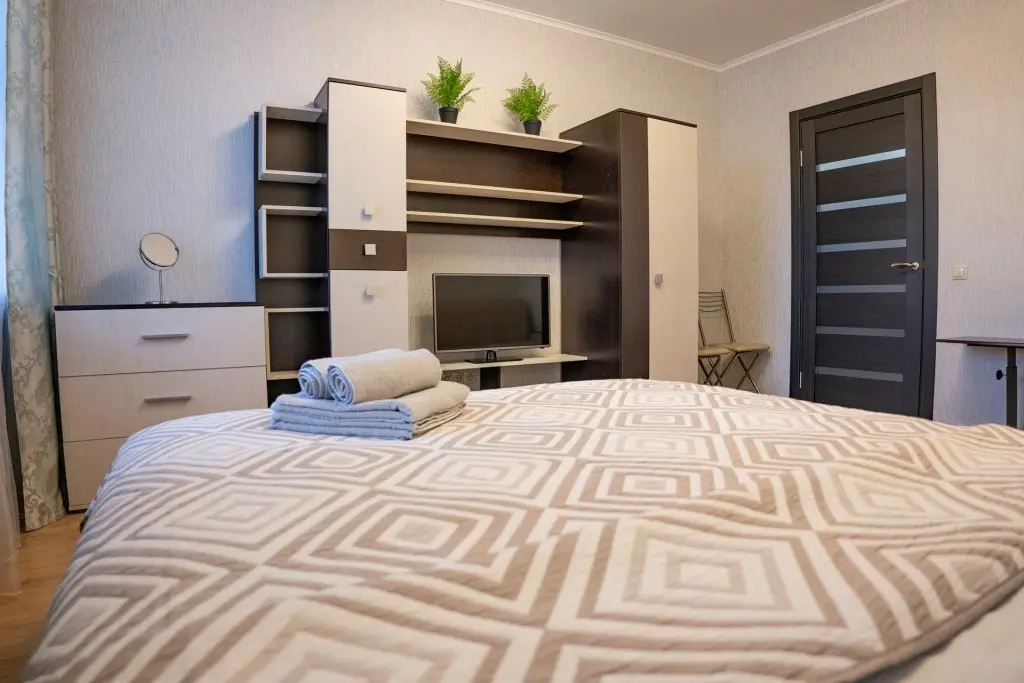 Тюмень: Апартаменты 1-комнатные Black&White от АКВАРЕЛЬ.FLAT на Московском тракте