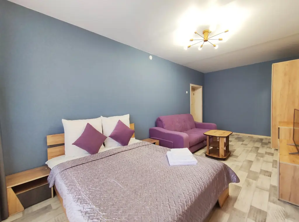 Тюмень: Апартаменты 2-комнатные LOFT STYLE от АКВАРЕЛЬ.FLAT у Драмтеатра