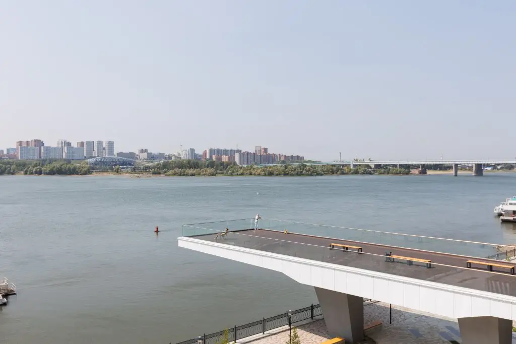 Новосибирск: Апартаменты у метро Apart-River c видом на реку