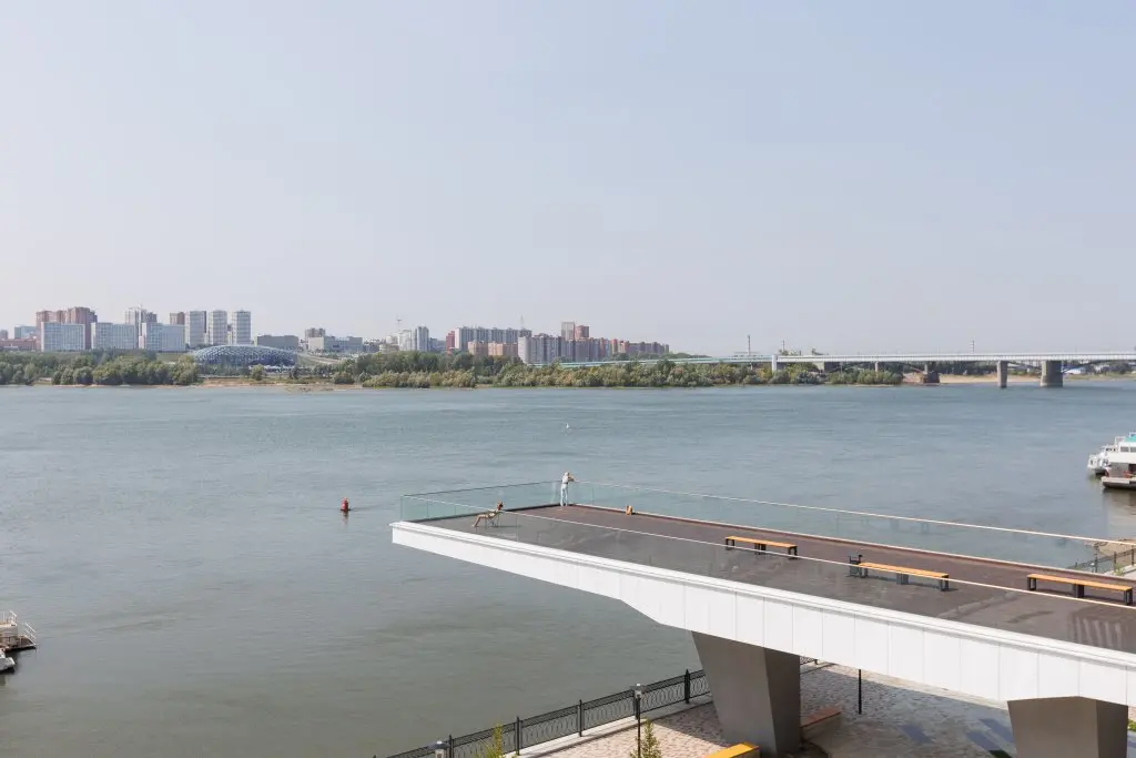 Новосибирск: Апартаменты у метро Apart-River c видом на реку
