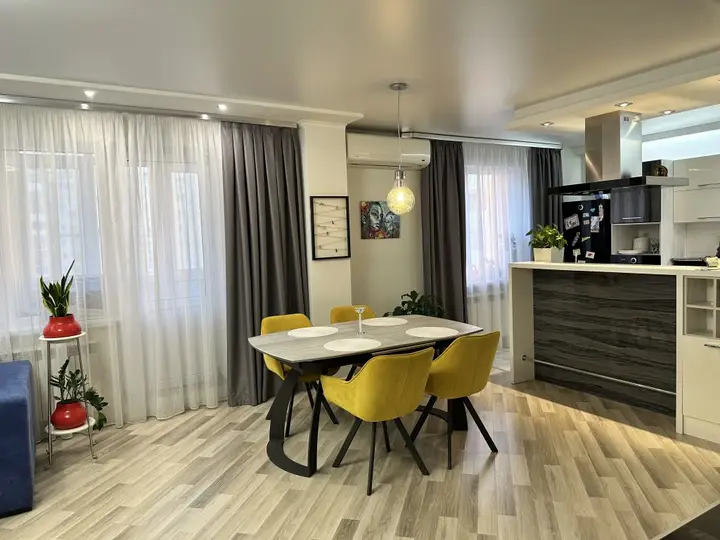 Самара: Жилое Помещение Элитные Апартаменты RentPlaza