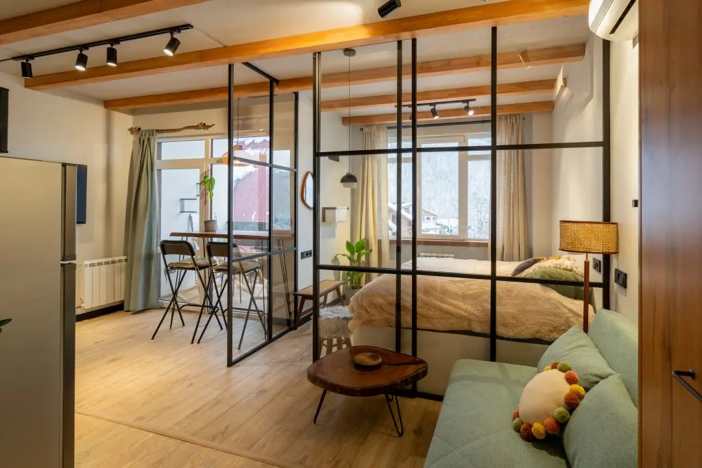Красная Поляна: Апартаменты Smart Aparts Chalet