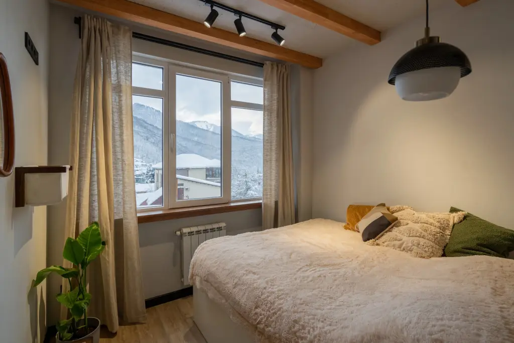 Красная Поляна: Апартаменты Smart Aparts Chalet