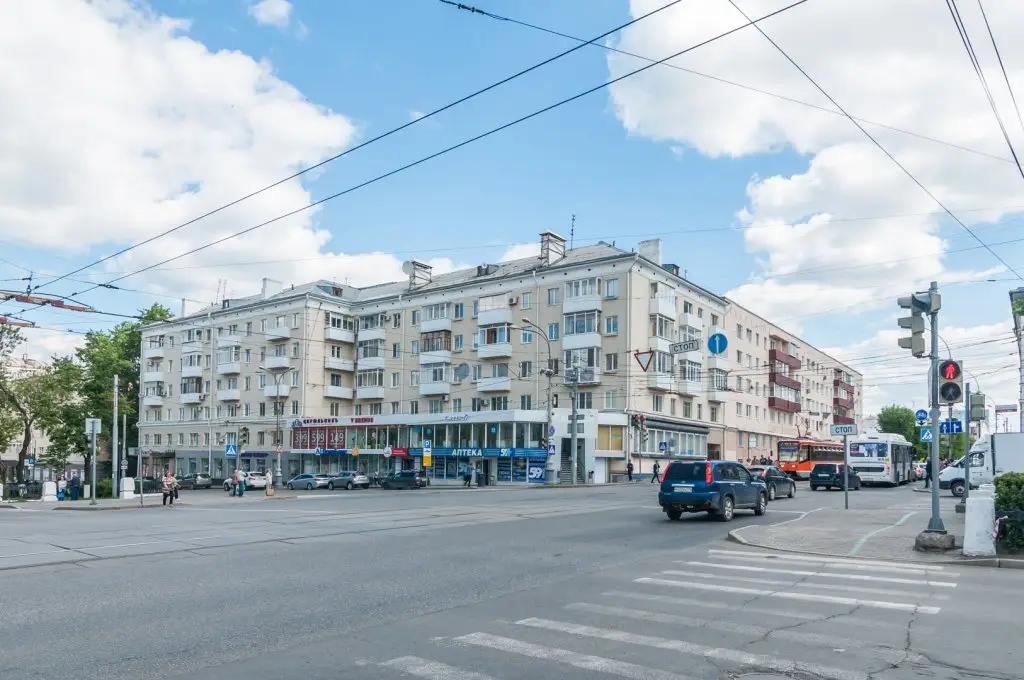 Пермь: Апартаменты КОМСОМОЛЬСКИЙ ПРОСПЕКТ 24
