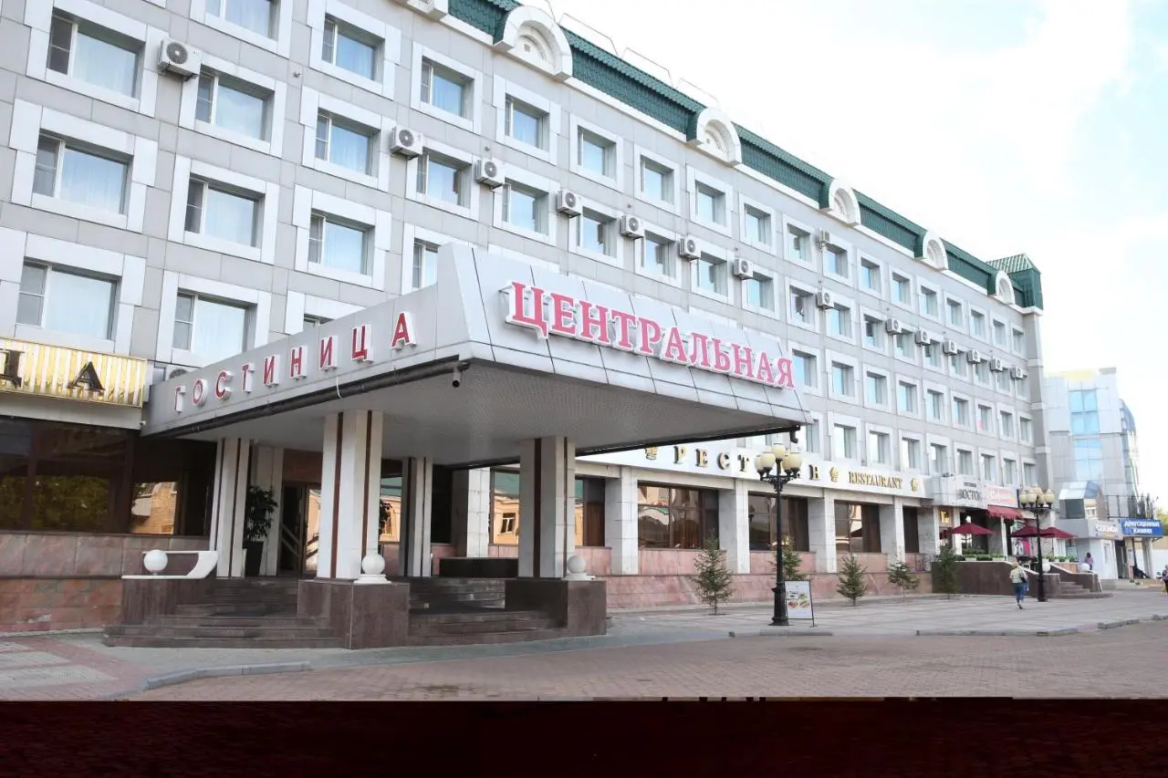 Биробиджан: Гостиница Центральная (Восток)