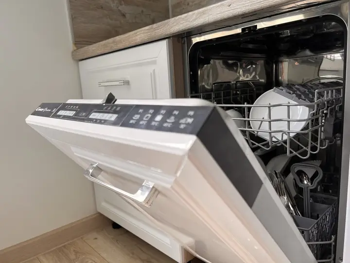 Пятигорск: Апартаменты Solar с двориком для курения, пр. Калинина 38 (2)