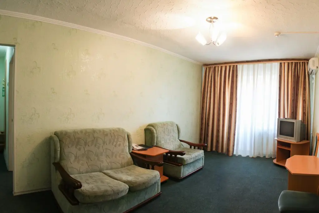 Невинномысск: Hotel "Zelyonaya" Korpus #2
