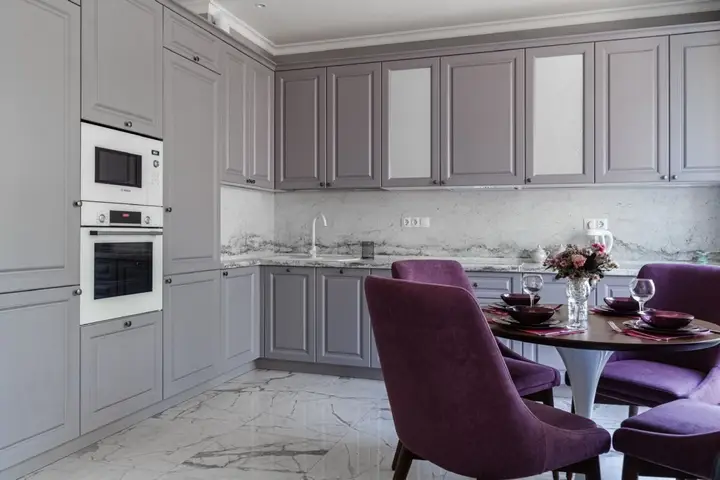Санкт-Петербург: Апартаменты MyhomeYourhome с террасой на Савушкина 104