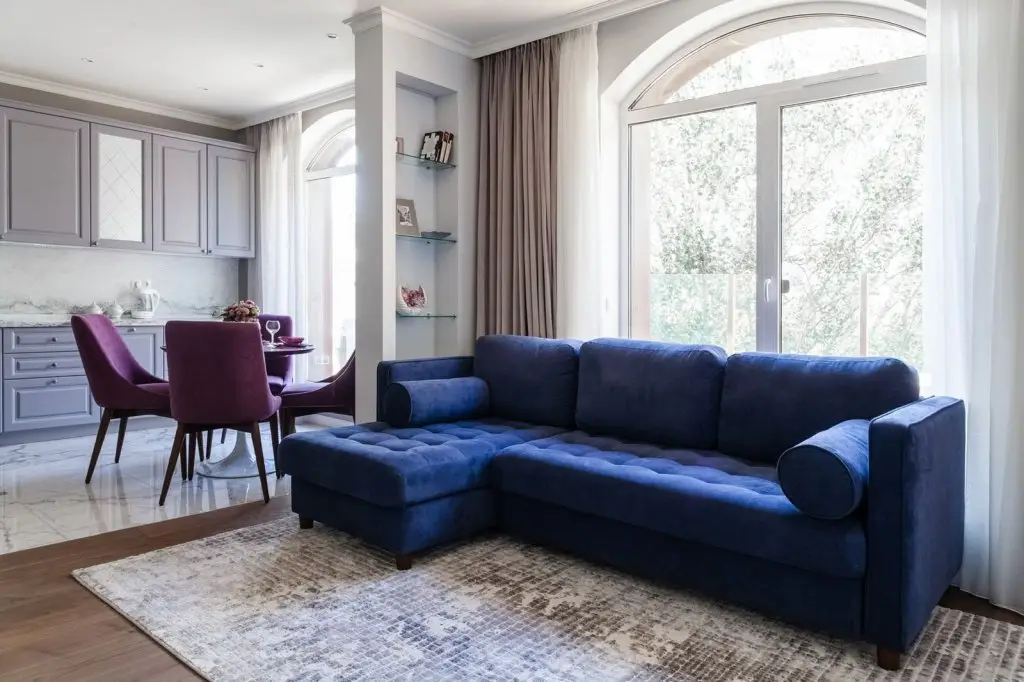 Апартаменты MyhomeYourhome с террасой на Савушкина 104 — фото 1