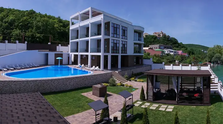 Абрау-Дюрсо: Villa Natalines