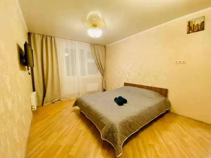 Ватутинки: Апартаменты Pant Family House на Нововатутинском проспекте 13