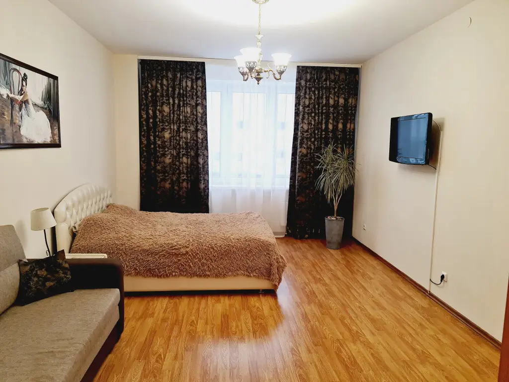 Псков: Dvukhkomnatnye na Kuzbasskoy Divizii 24 Apartments
