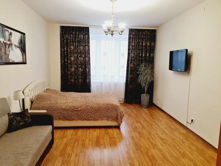 Псков: Dvukhkomnatnye na Kuzbasskoy Divizii 24 Apartments