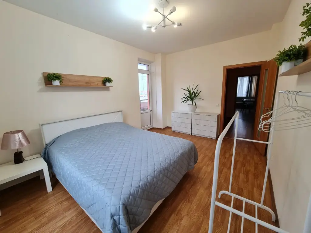 Псков: Dvukhkomnatnye na Kuzbasskoy Divizii 24 Apartments