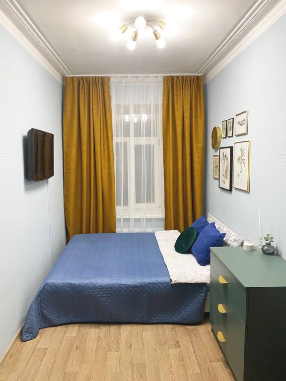 Санкт-Петербург: Меблированные Комнаты Modern room #4 on Pushkinskaya st.