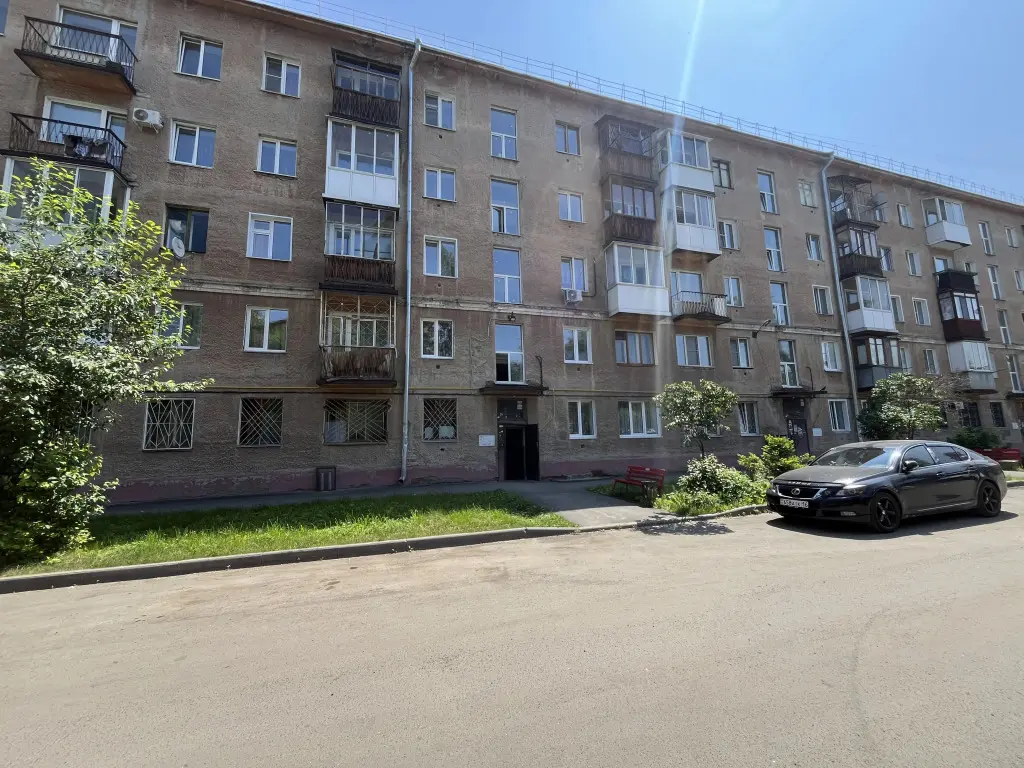 Кемерово: Апартаменты Каштан рядом с РИАцентром, КузГТУ и кинотеатром Космос на Демьяна Бедного 3