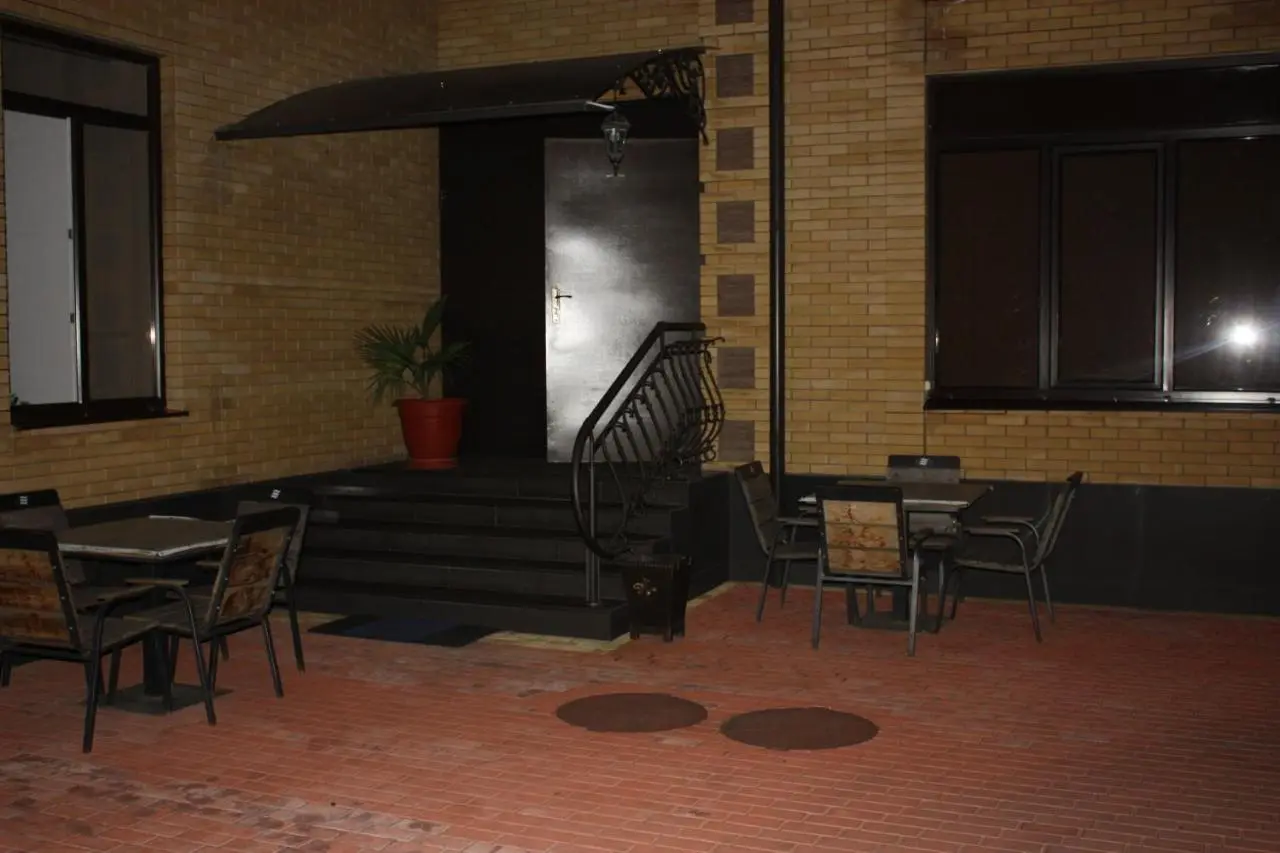 Нальчик: Guest House on Idarova 16