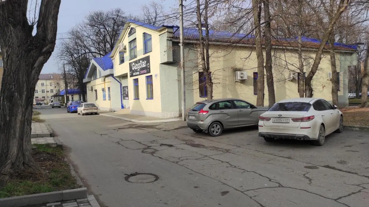 Нальчик: Уютная квартира в центре с потрясающим видом на город.