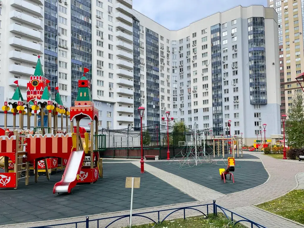 Екатеринбург: Rent House (Рент Хаус) на улице Шейнкмана