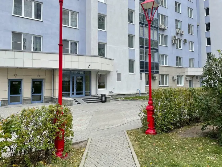 Екатеринбург: Rent House (Рент Хаус) на улице Шейнкмана