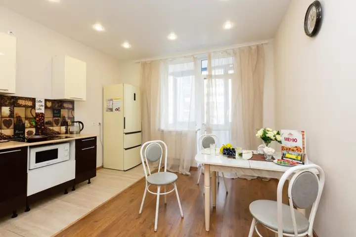 Екатеринбург: Rent House (Рент Хаус) на улице Шейнкмана
