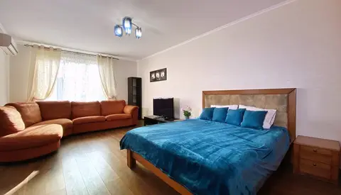 Апартаменты RentHouse Кубанская Набережная 31/1 на 10 этаже — фото 1