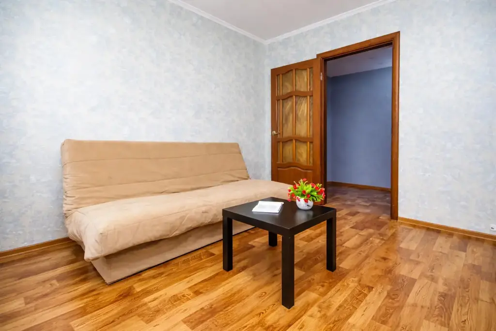 Оренбург: Апартаменты LikeHome на Салмышской 74