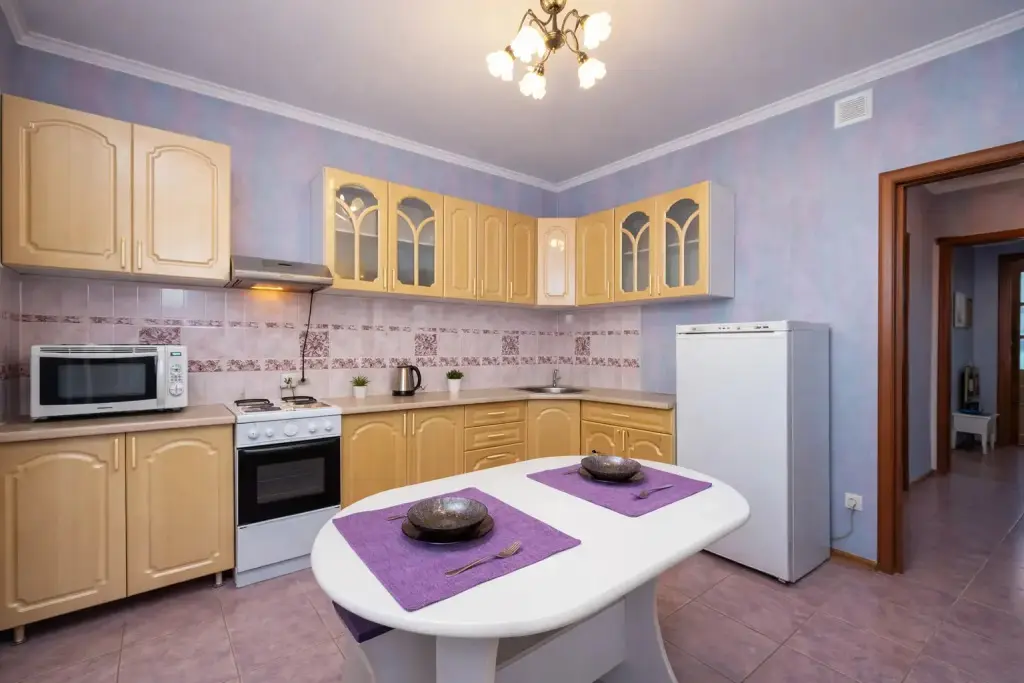 Оренбург: Апартаменты LikeHome на Салмышской 74