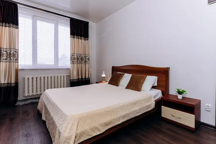 Оренбург: Likehome Na Mira 3/1 Apartments
