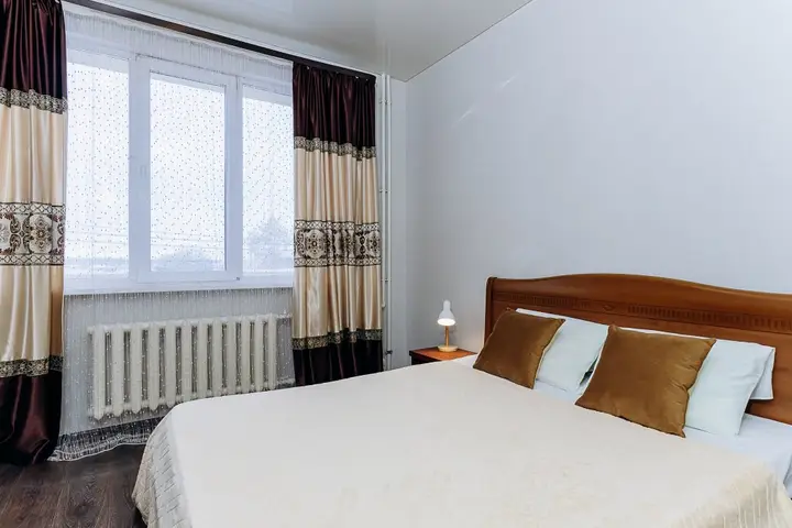Оренбург: Likehome Na Mira 3/1 Apartments