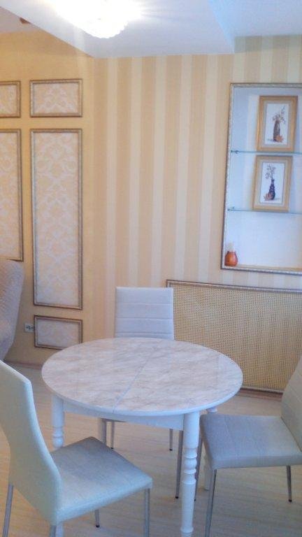 Киров: Vash Dom Na Moskovskoy 107 Apartments