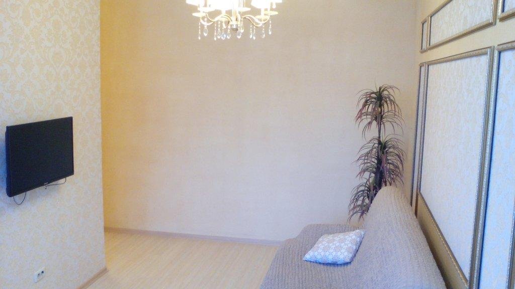 Киров: Vash Dom Na Moskovskoy 107 Apartments
