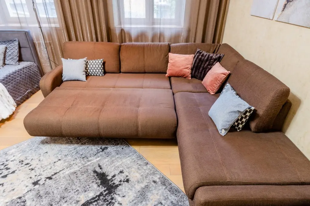 Санкт-Петербург: Voznesensky 2 bedrooms 6 persons