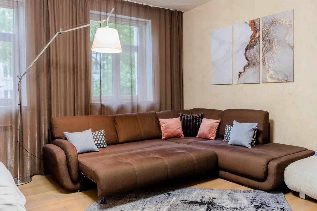Санкт-Петербург: Voznesensky 2 bedrooms 6 persons